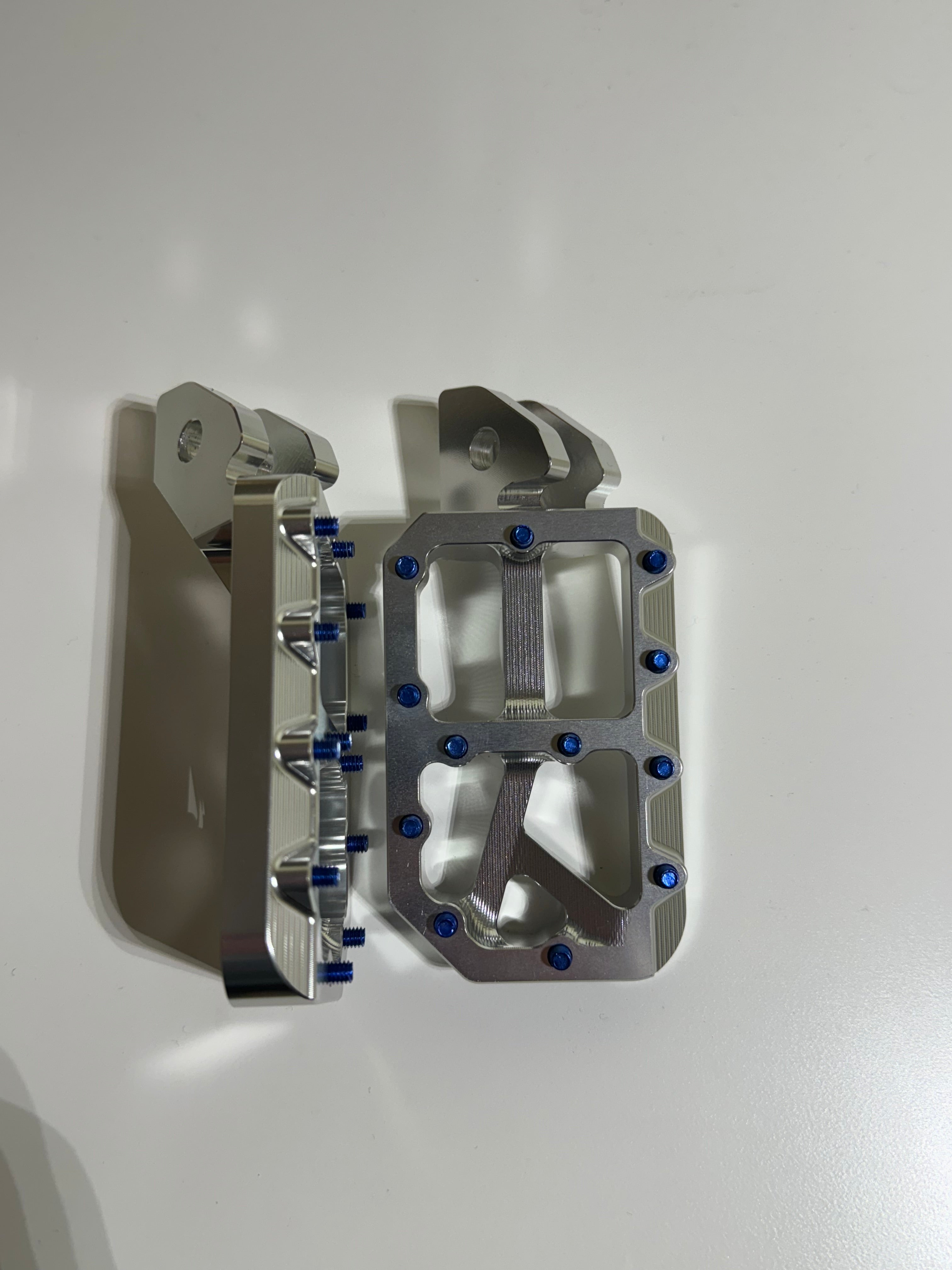 Mxp foot pegs