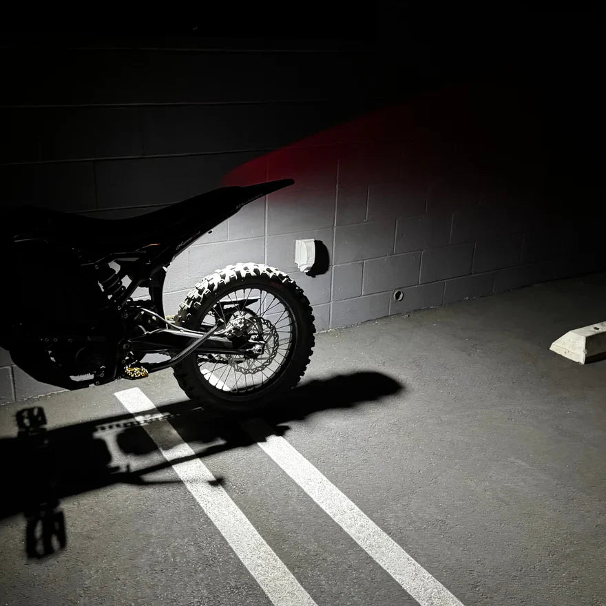 Battery Powered Rock Light