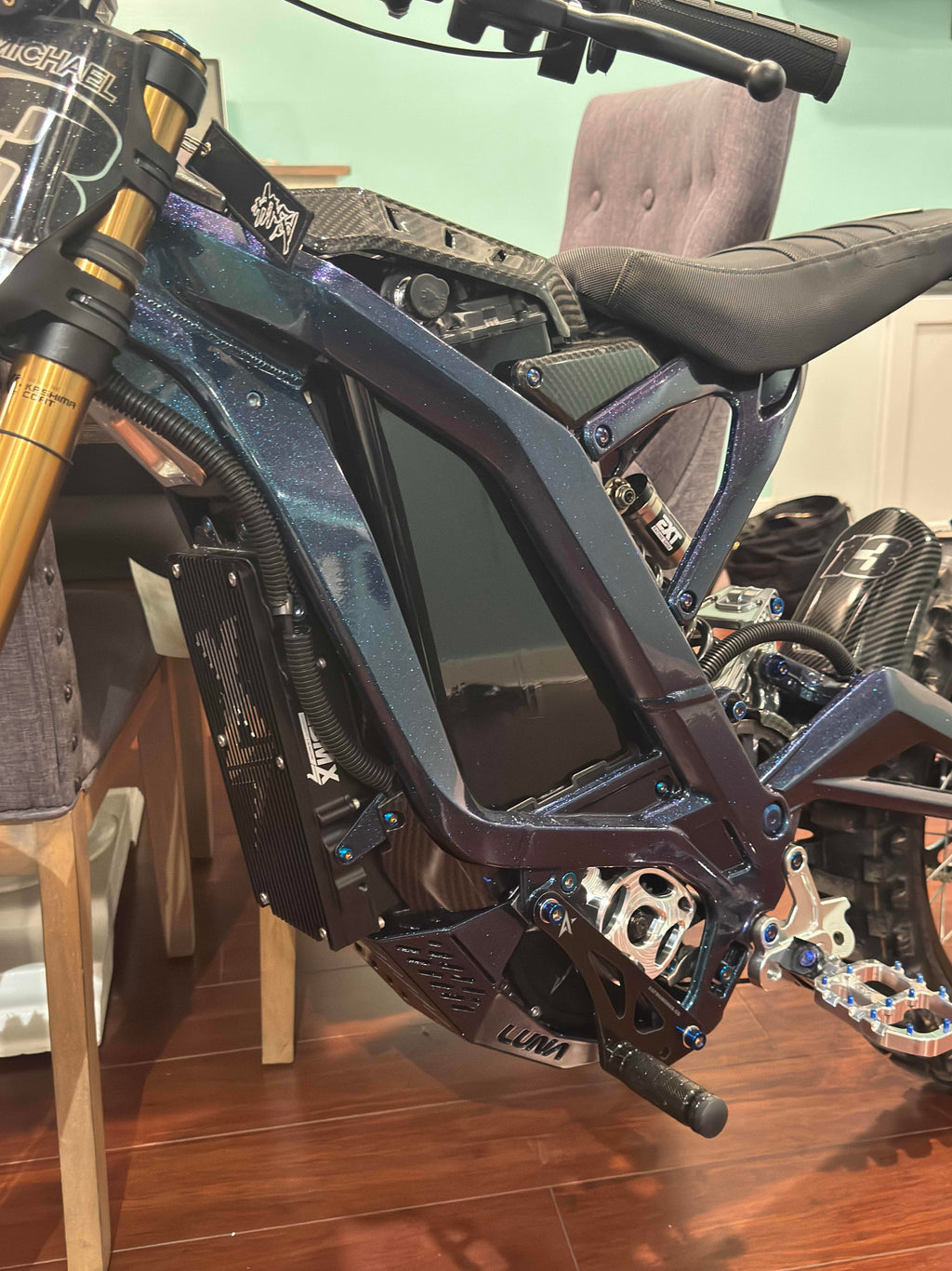 E-Bike "invisible" Vantablack Battery Wrap